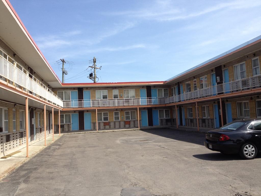 Motel Saint-Jacques Montréal Exteriör bild